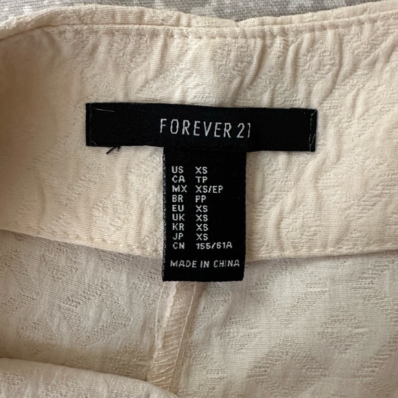 Forever 21 shorts - Picture 2 of 3